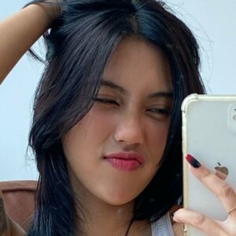 Minimiraa Nackt auf OnlyFans