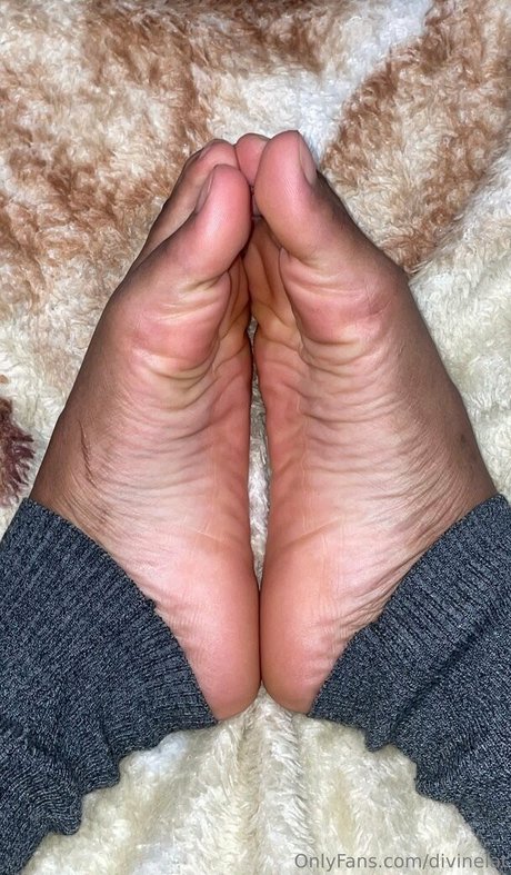 divinelat Nacktbilder geleakt OnlyFans geleakt