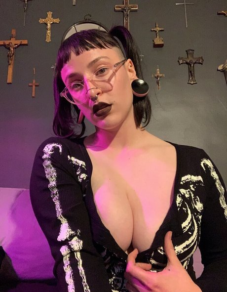 nyxxx at night OnlyFans Nacktbilder