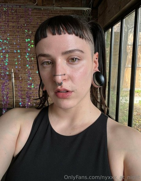 nyxxx at night Leaked OnlyFans Bilder