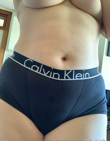 nyxxx at night OnlyFans Sex