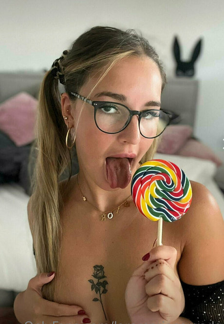 laramarieconrads OnlyFans Leaks