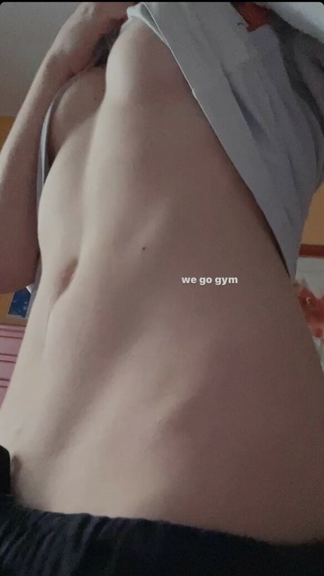 Momosharkk OnlyFans Fotos