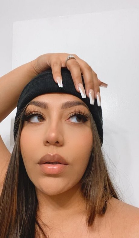 westtsidemamii OnlyFans Striptease