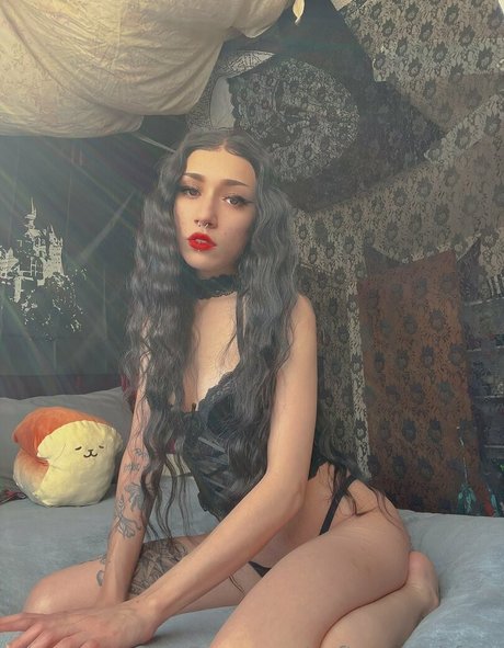 hauntedxnymphfree OnlyFans Gratis