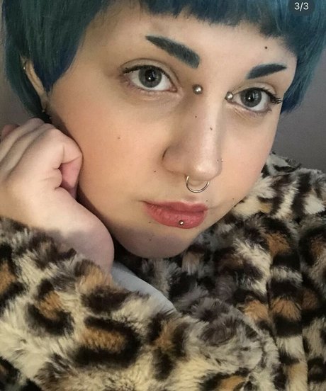 theamichan OnlyFans Leaj