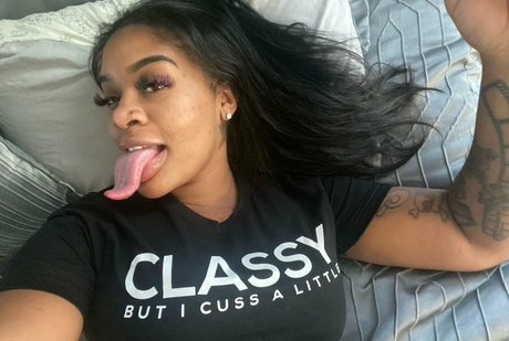 Long Tongue Fetish OnlyFans-Bilder