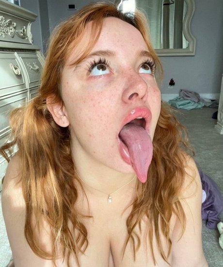 Long Tongue Fetish Nacktbilder OnlyFans