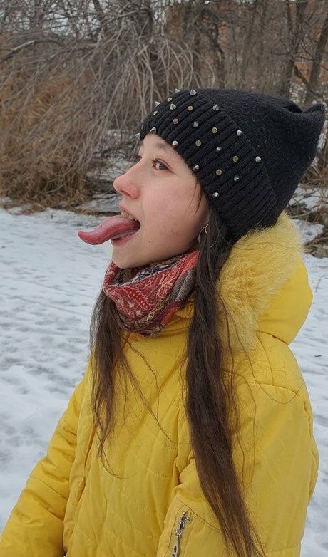 Long Tongue Fetish OnlyFans X