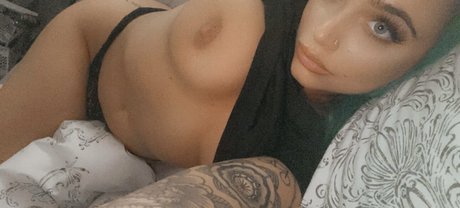 Turquoisetrouble Nacktbilder geleakt OnlyFans Aufgedeckt