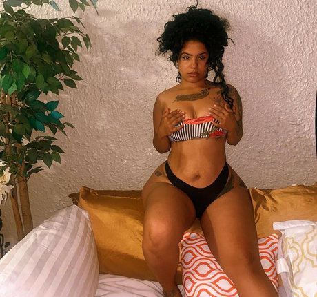 Nelsy Morales Nacktbilder von OnlyFans