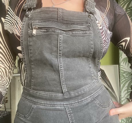 Elena Sophia Nicolosi OnlyFans Nacktbilder