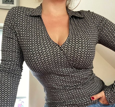 Elena Sophia Nicolosi OnlyFans XXX