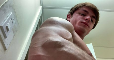 jamietylerflex Sextape OnlyFans Nacktbilder