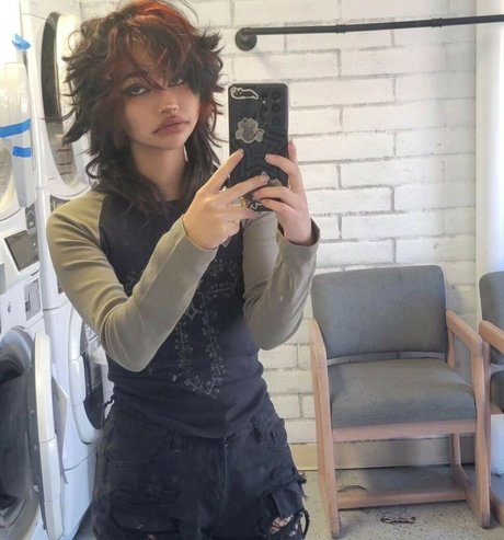 kinsathic Sexy OnlyFans