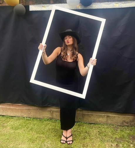 Sydney Etherington Po OnlyFans