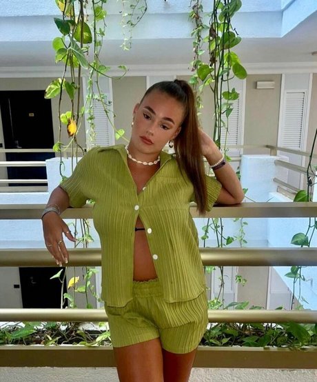 Sydney Etherington Nacktbilder-Leaks von OnlyFans