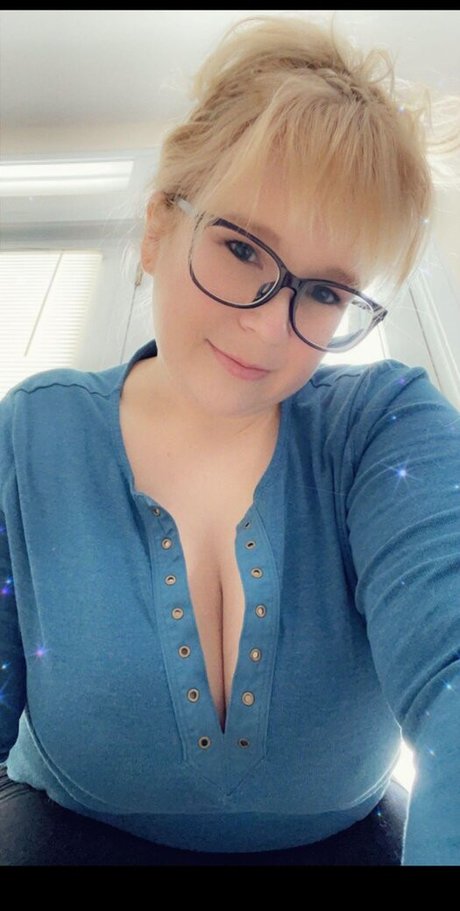 Abigail Ashryver Nacktbilder auf OnlyFans