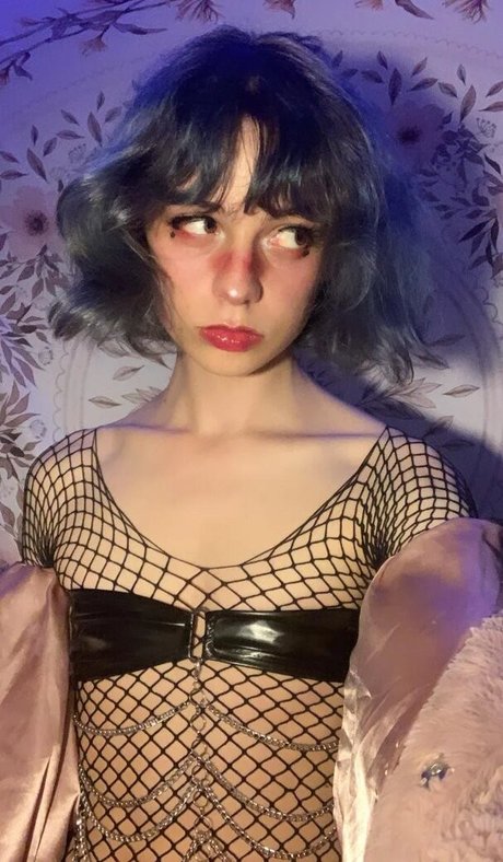 Cd Bell Nackt auf OnlyFans