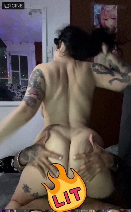 Betzy Black Nacktbilder von OnlyFans geleakt