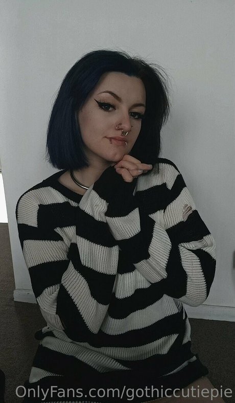gothiccutiepie OnlyFans gratis