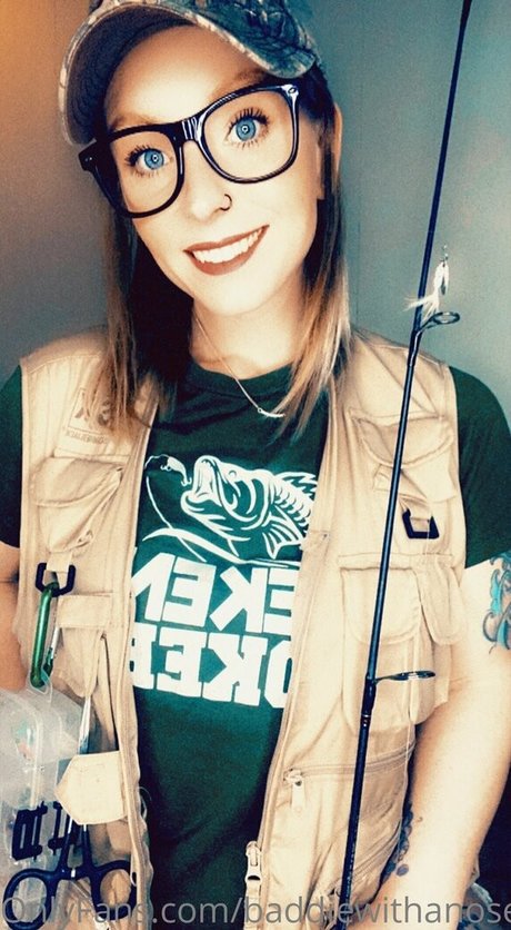 baddiewithanosering OnlyFans