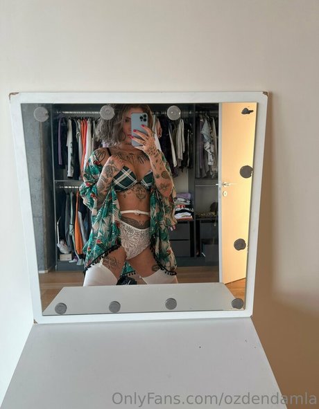 damlaozden OnlyFans-Bilder