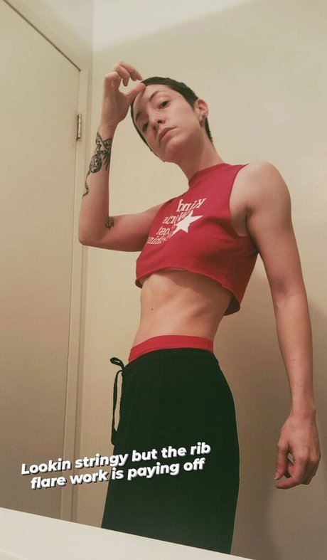 Tybee Diskin Oben ohne OnlyFans