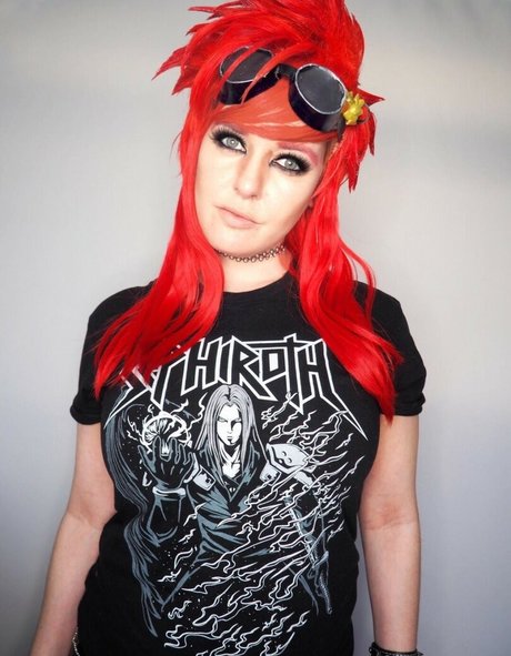 LisaLouWho Titten OnlyFans