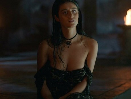 Anya Chalotra Leaked OnlyFans Bilder