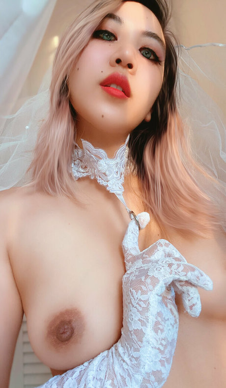 RedRabbu OnlyFans Inhalte