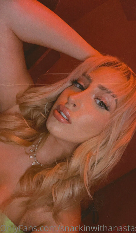 snackinwithanastasia OnlyFans Nackt