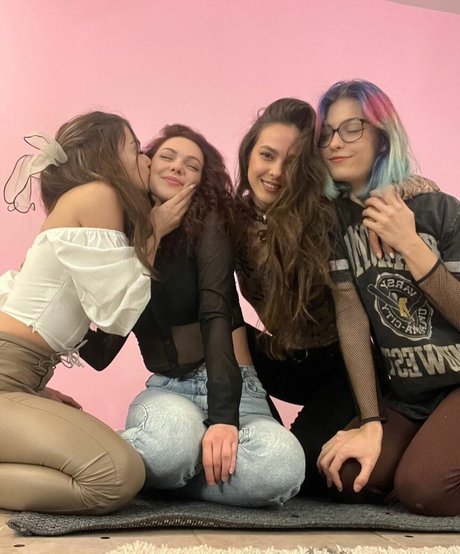 Foxy Laura OnlyFans-Bilder