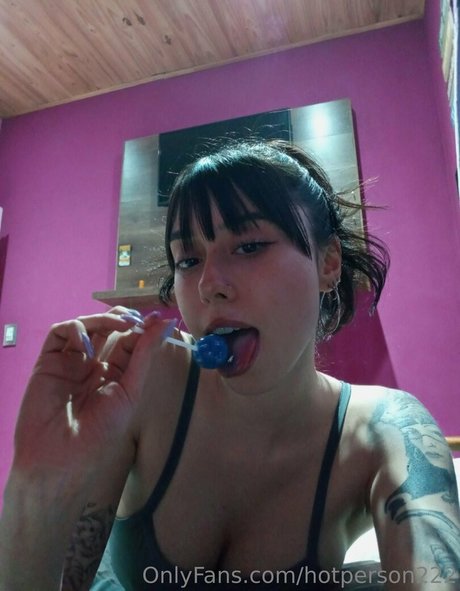 hotperson222 OnlyFans