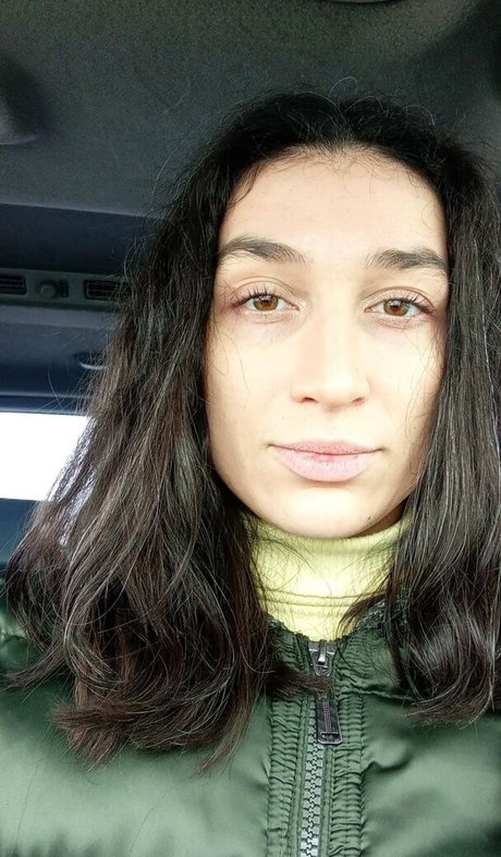 sasha simple OnlyFans-Inhalte