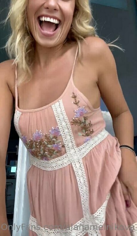 alanamelnikova OnlyFans Sex geleakt