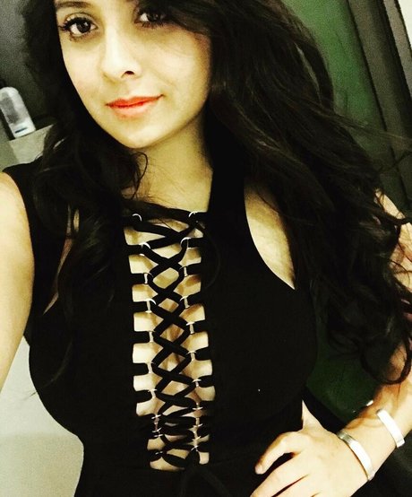 Jezz Angeles Nacktbilder-Leaks von OnlyFans