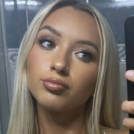 Ebony Saint Rose OnlyFans Nacktbilder geleakt