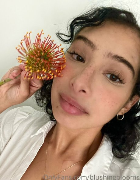 blushingblooms Nacktbilder von OnlyFans