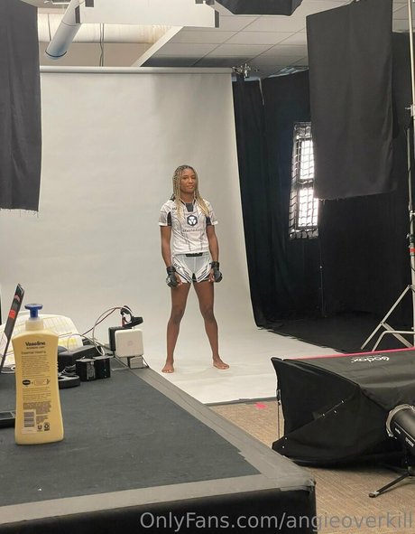 angieoverkill Nacktbilder von OnlyFans