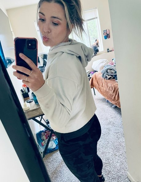 clever belle5 Nacktbilder OnlyFans