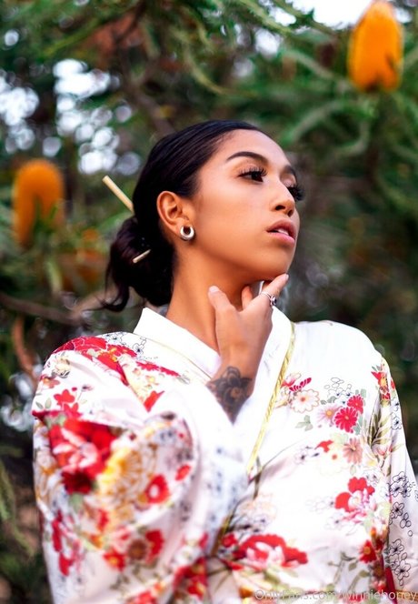 winniehoney NurlyFans-Pornos