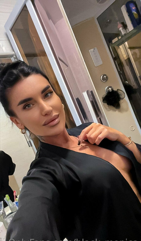 black monica Neue geleakte OnlyFans-Inhalte