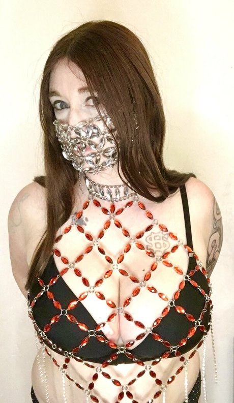 piercedpussysiren Geleakte OnlyFans-Inhalte