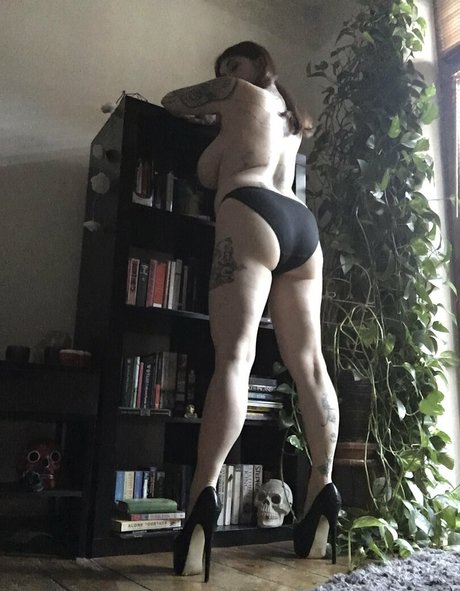 piercedpussysiren OnlyFans Sextape