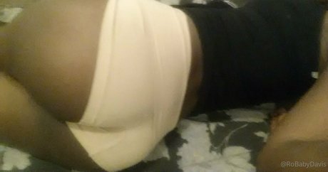 robaby Nacktbilder von OnlyFans geleakt