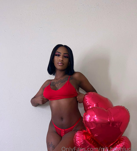 ms bitchlucky Nacktbilder-Leaks von OnlyFans