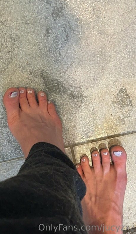 jucyzxz XXX OnlyFans