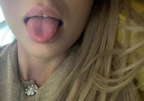 julianawantsromeo OnlyFans-Leaks