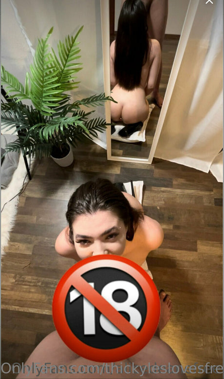 thickyleslovesfree OnlyFans Nacktbilder geleakt